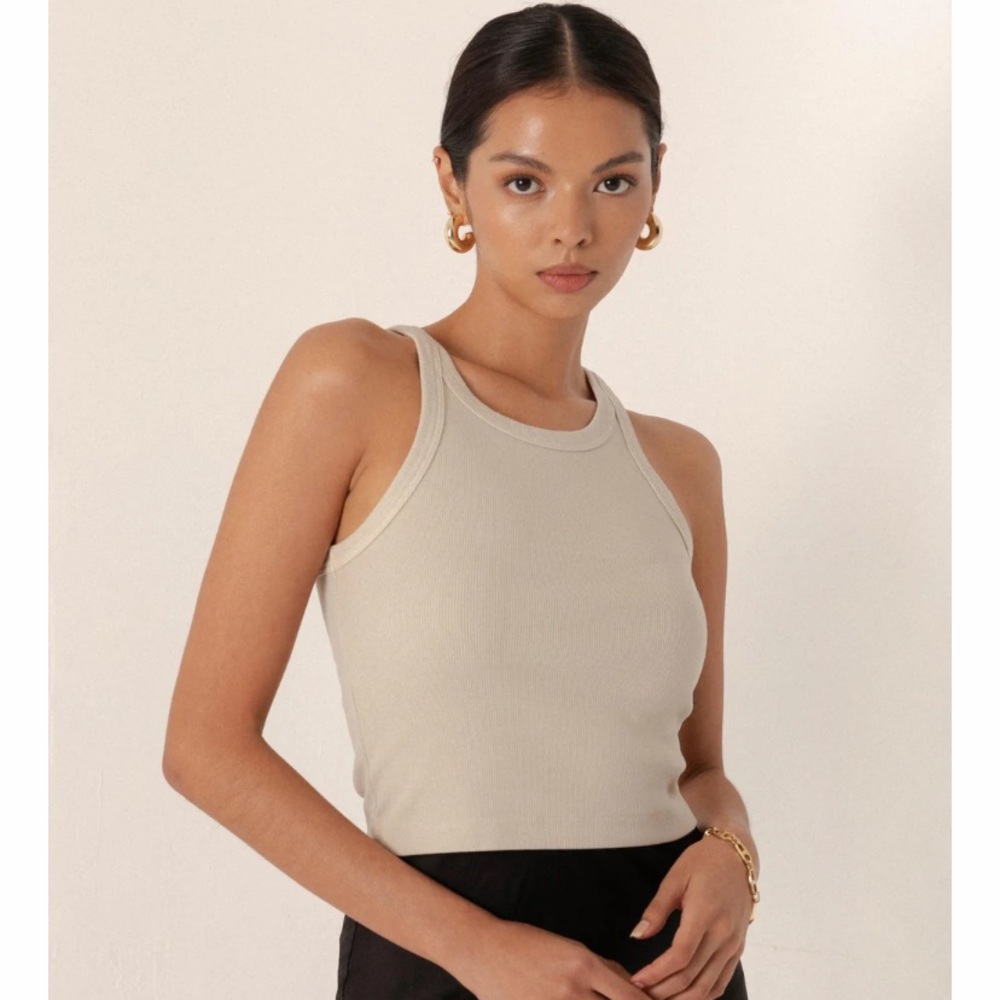 sustainably made tank top in beige (the foundationals) 🤎
